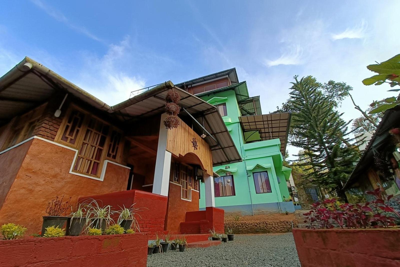 Hotel Exotica Holidays Viripara Exterior foto